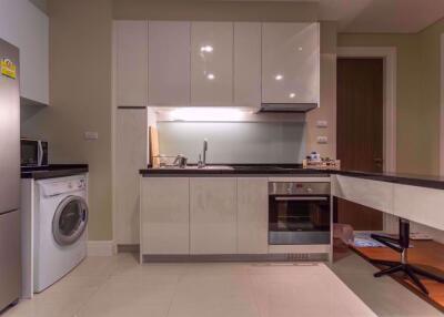 2 bed Condo in Bright Sukhumvit 24 Khlongtan Sub District C06128