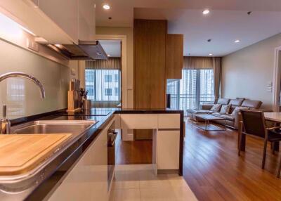 2 bed Condo in Bright Sukhumvit 24 Khlongtan Sub District C06127