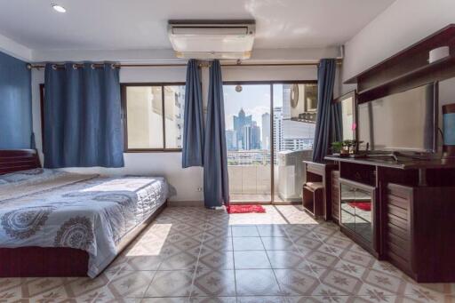 Studio bed Condo in Saranjai Mansion Khlongtoei Sub District C06126