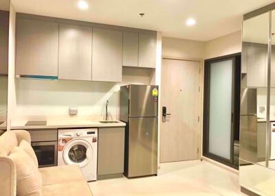 Studio bed Condo in Rhythm Sukhumvit 36-38 Phra Khanong Sub District C06119