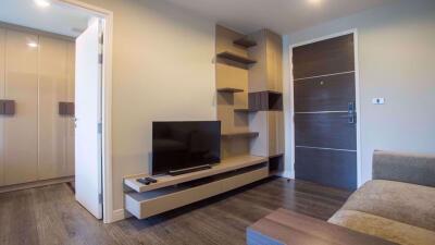 1 bed Condo in The Crest Sukhumvit 49 Watthana District C06116