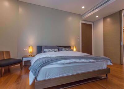 2 bed Condo in Bright Sukhumvit 24 Khlongtan Sub District C06105
