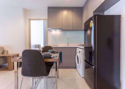 2 bed Condo in Rhythm Sukhumvit 36-38 Phra Khanong Sub District C06093