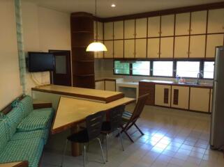 4 bed House Suanluang District H05300