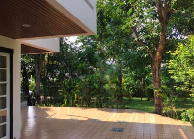 4 bed House Suanluang District H05300