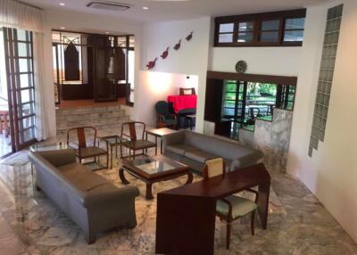 4 bed House Suanluang District H05300