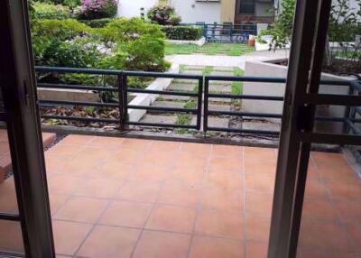 2 bed Condo in The Waterford Rama 4 Phra Khanong Sub District C06062