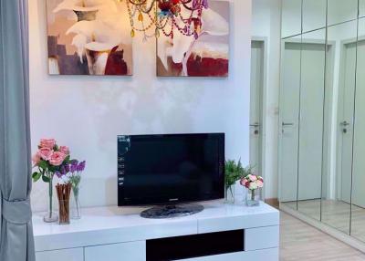 2 bed Condo in Ideo Mobi Phayathai Ratchathewi District C06025