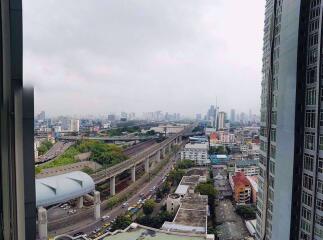 2 bed Condo in Ideo Verve Ratchaprarop Ratchathewi District C06014