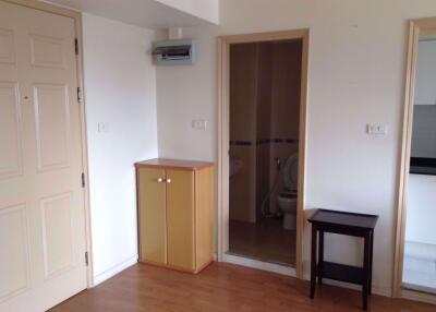 2 bed Condo in Lumpini Ville Sukhumvit 77 Suanluang Sub District C06011