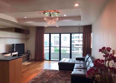 2 bed Condo in Sathorn Gardens Thungmahamek Sub District C06006