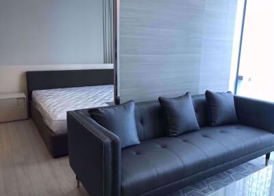 1 bed Condo in The Room Sukhumvit 21 Watthana District C06001