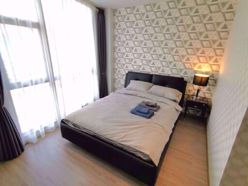 2 bed Condo in RHYTHM Ekkamai Watthana District C05978