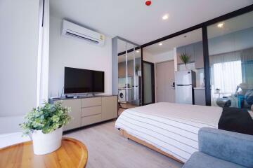 Studio bed Condo in Rhythm Sukhumvit 36-38 Phra Khanong Sub District C05970