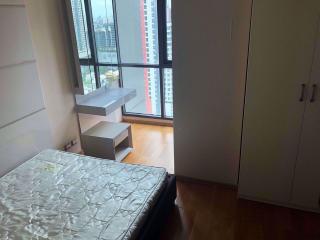 2 bed Condo in The Address Sathorn Silom Sub District C05961