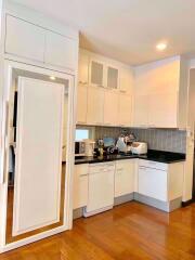 2 bed Condo in The Address Chidlom Lumphini Sub District C05937