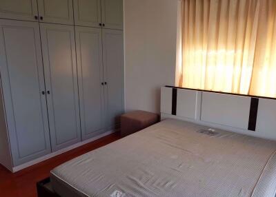 2 bed Condo in Asoke Place Khlong Toei Nuea Sub District C05927