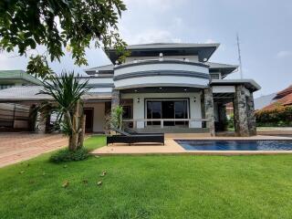 4Bedrooms House with Swimming Pool for Sale