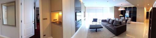 3 bed Condo in Athenee Residence Lumphini Sub District C05909