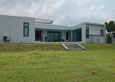 Mabprachan Modern Pool House for Sale