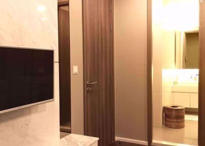 1 bed Condo in Menam Residences Wat Phraya Krai Sub District C05871