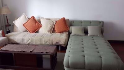 2 bed Condo in Grand Langsuan Lumphini Sub District C05852