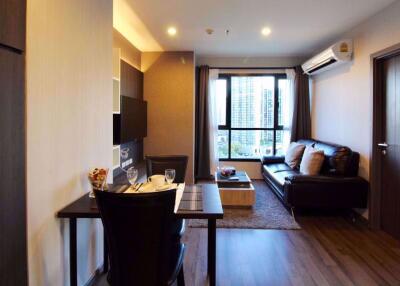 2 bed Condo in The Base Park West Sukhumvit 77 Phrakhanongnuea Sub District C05848