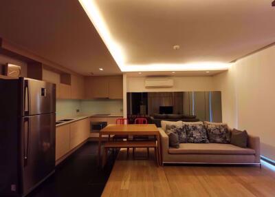 2 bed Condo in Via Botani Watthana District C05844