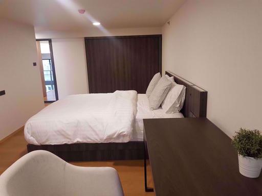 3 bed Duplex in Siamese Exclusive Sukhumvit 31 Khlong Toei Nuea Sub District D05748