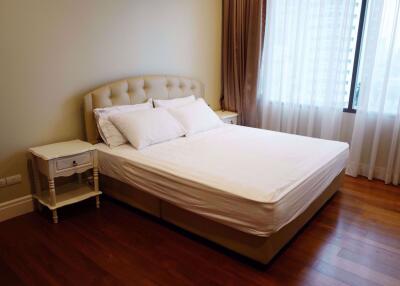 1 bed Condo in Bright Sukhumvit 24 Khlongtan Sub District C05827
