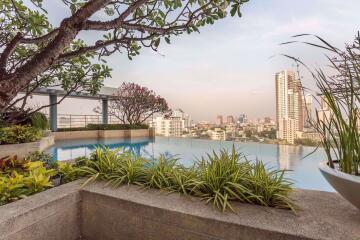 2 bed Condo in Baan Siri Thirty One Khlong Toei Nuea Sub District C05824