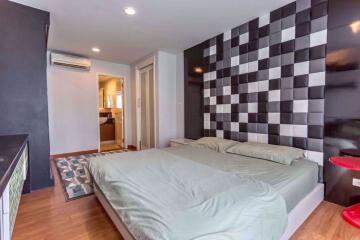 1 bed Condo in Centric Scene Aree 2 Samsennai Sub District C05813