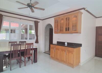 5 Bedrooms House for Sale in Jomtien