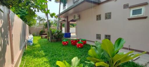 5 Bedrooms House for Sale in Jomtien