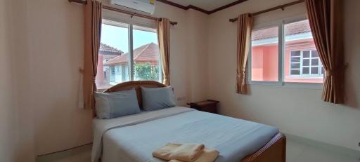 5 Bedrooms House for Sale in Jomtien