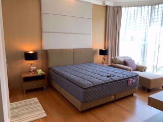 3 bed Condo in Royce Private Residences Khlong Toei Nuea Sub District C05802