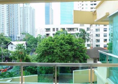 2 bed Condo in Sukhumvit City Resort Watthana District C05771