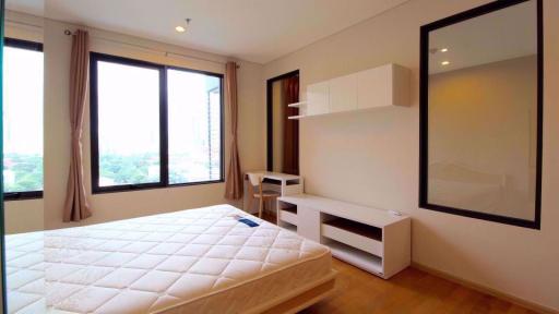 2 bed Duplex in Villa Asoke Makkasan Sub District D05745