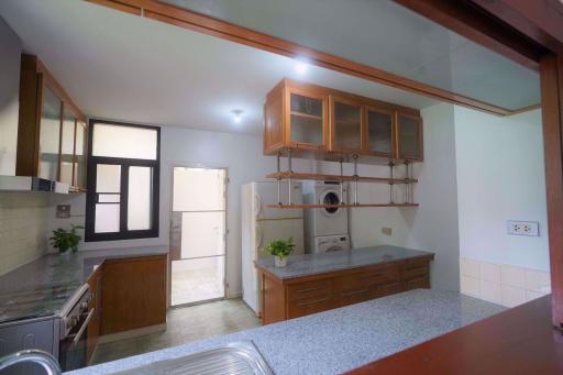3 bed House Bangkapi District H05296