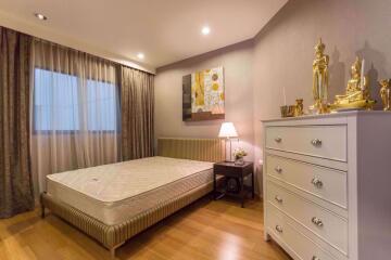2 bed Condo in Sathorn Gardens Thungmahamek Sub District C05748