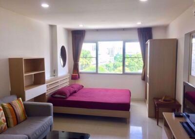 Studio bed Condo in Condo One Thonglor Phra Khanong Sub District C05736