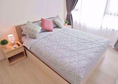 2 bed Condo in Life Asoke Huai Khwang District C05696