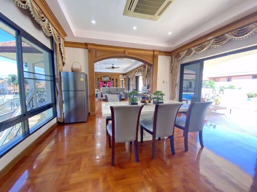 4 Bedrooms House in Grange Park East Pattaya H011051