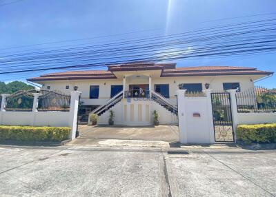 4 Bedrooms House in Grange Park East Pattaya H011051