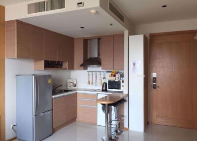 1 bed Condo in The Emporio Place Khlongtan Sub District C0005533