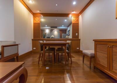 2 bed Condo in Grand Langsuan Lumphini Sub District C0005452