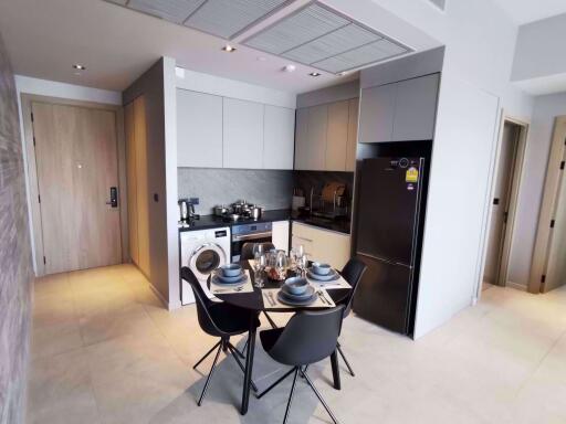 2 bed Condo in The Lofts Asoke Watthana District C0005401