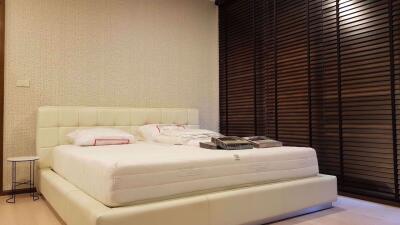 2 bed Condo in Noble Solo Watthana District C005342