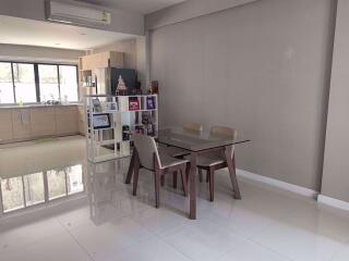 3 bed House in Bless Town Sukhumvit 50 Khlongtoei District H005196