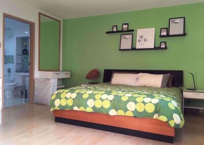 2 bed Condo in Regent Royal Place 1 Lumphini Sub District C005124